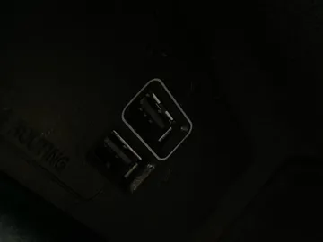 2020 Volvo XC90 - image 32
