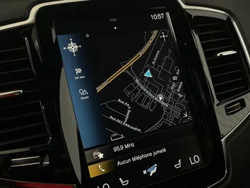 2020 Volvo XC90 - image 30