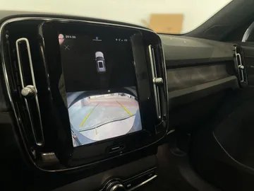 2023 Volvo XC40 Recharge Pure Electric - image 23