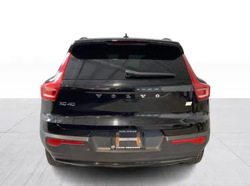 2023 Volvo XC40 Recharge Pure Electric - image 11