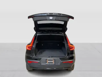 2023 Volvo XC40 Recharge Pure Electric - image 12