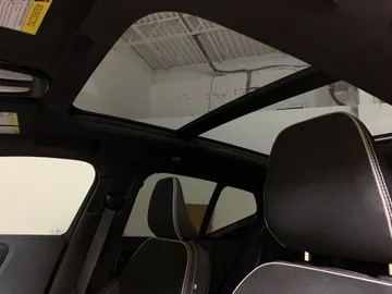 2023 Volvo XC40 Recharge Pure Electric - image 4