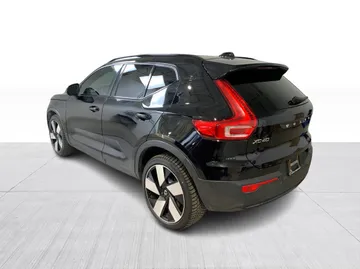2023 Volvo XC40 Recharge Pure Electric - image 10