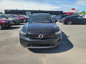 2023 Volvo XC40 Recharge Pure Electric - image 2