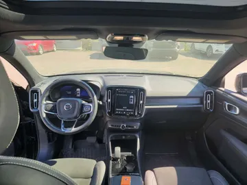 2023 Volvo XC40 Recharge Pure Electric - image 7