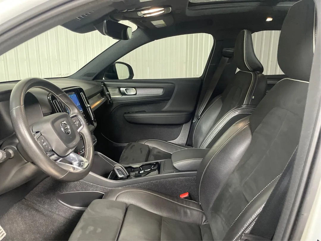 2021 Volvo XC40 for sale - photo 3
