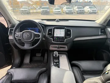 2024 Volvo XC90 Recharge - image 8