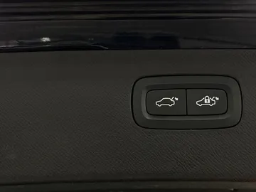 2022 Volvo XC90 Recharge - image 20