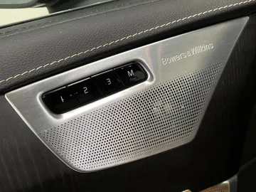2022 Volvo XC90 Recharge - image 17