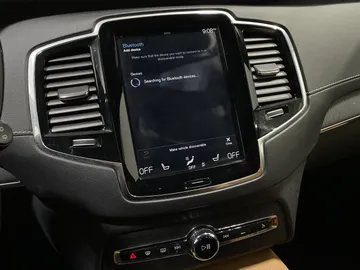 2022 Volvo XC90 Recharge - image 33