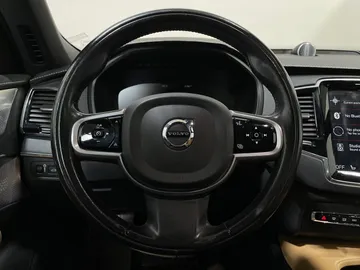 2022 Volvo XC90 Recharge - image 16
