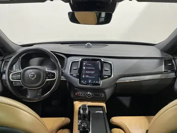 2022 Volvo XC90 Recharge - image 22