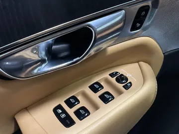 2022 Volvo XC90 Recharge - image 28