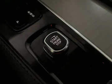2022 Volvo XC90 Recharge - image 25