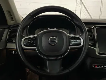 2022 Volvo XC90 Recharge - image 17