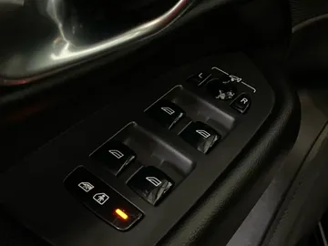 2022 Volvo XC90 Recharge - image 26