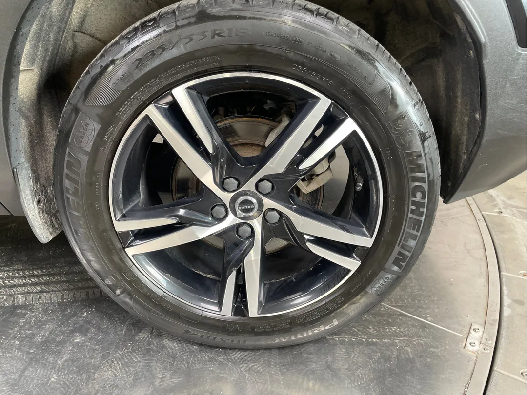 2023 Volvo XC40 — photo 6