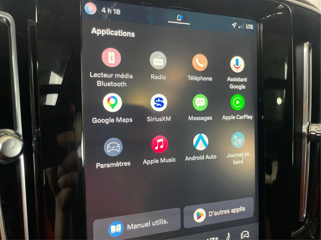 2023 Volvo XC40 — photo 7