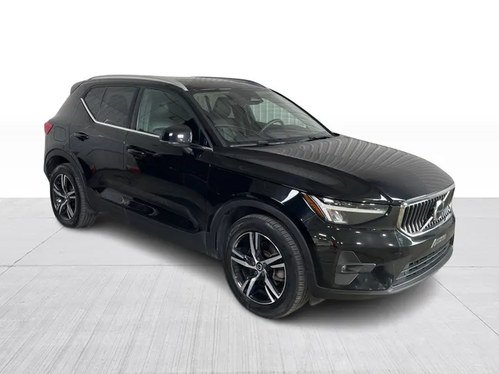 2023 Volvo XC40