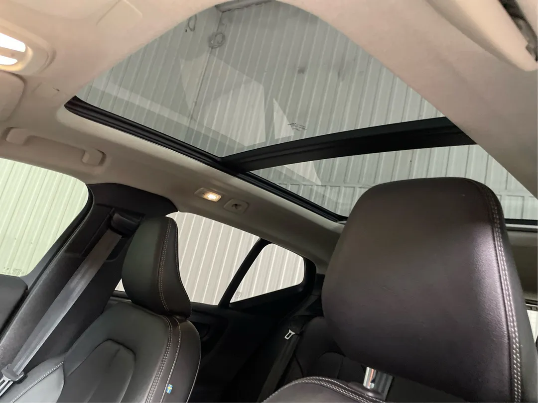 2024 Volvo XC40 — photo 5