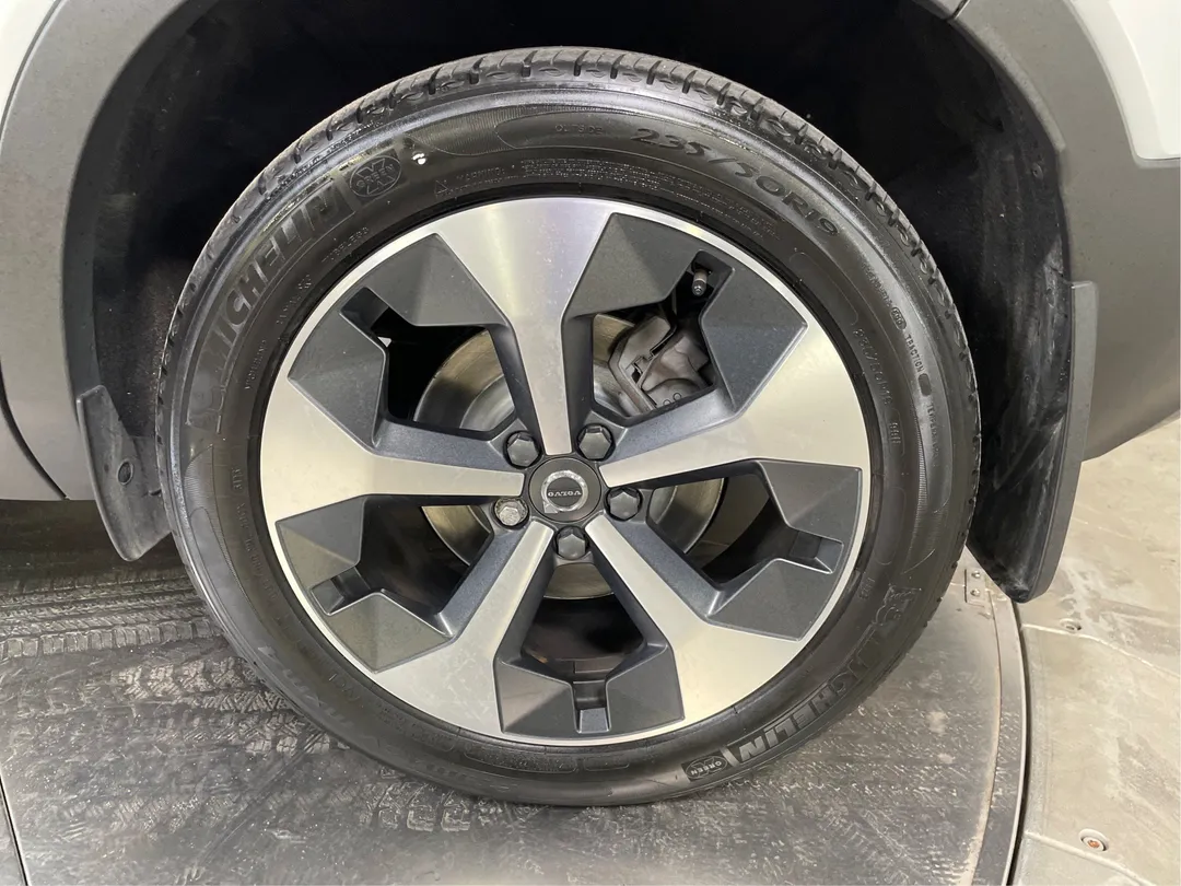 2024 Volvo XC40 — photo 6