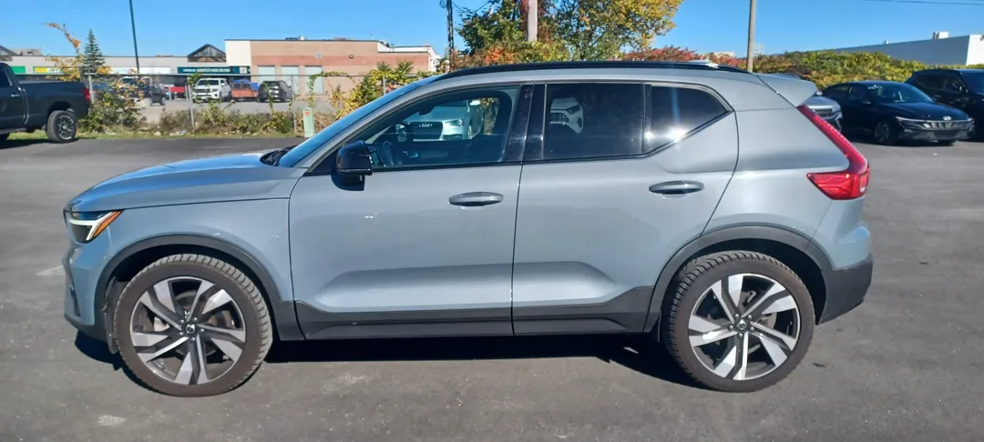 2023 Volvo XC40 for sale - photo 4
