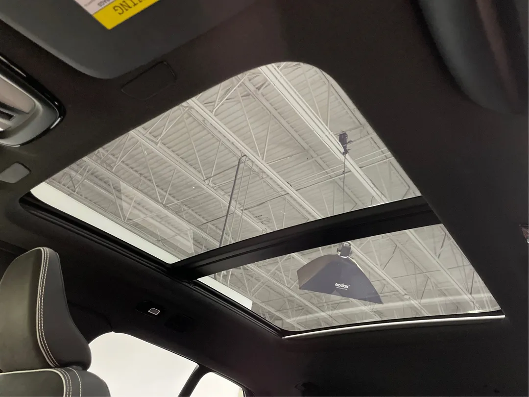 2023 Volvo XC40 — photo 5