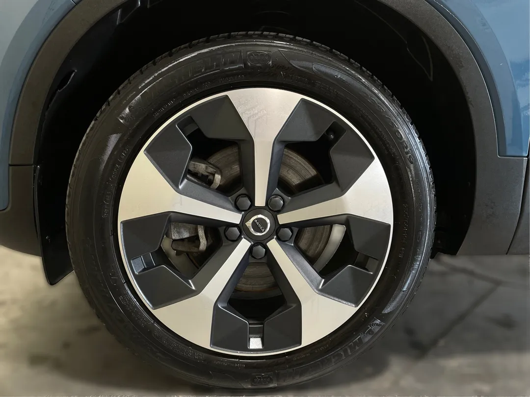 2023 Volvo XC40 — photo 6