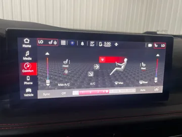 2023 Dodge Hornet - image 21