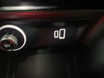 2023 Dodge Hornet - image 26