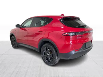 2023 Dodge Hornet - image 11