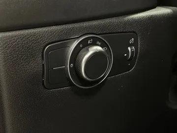 2023 Dodge Hornet - image 26