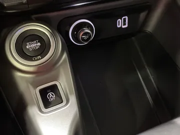 2023 Dodge Hornet - image 23