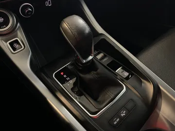 2023 Dodge Hornet - image 30