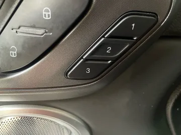 2023 Dodge Hornet - image 21