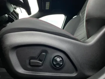 2024 Dodge Hornet - image 26