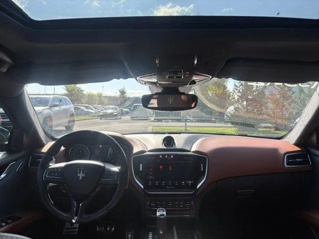 2021 Maserati Ghibli — photo 8