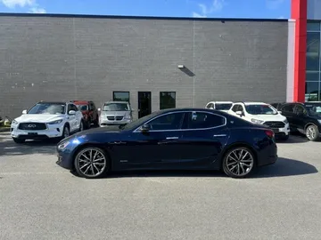 2021 Maserati Ghibli - image 4