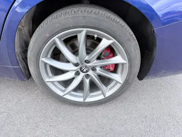 2022 Alfa Romeo Giulia - image 7