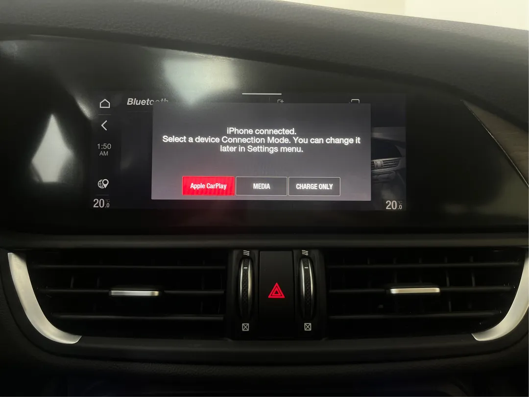 2021 Alfa Romeo Giulia — photo 7