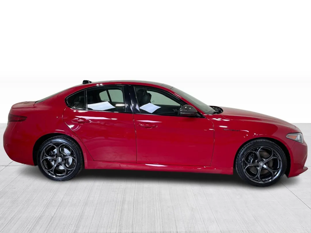 2023 Alfa Romeo Giulia — photo 2