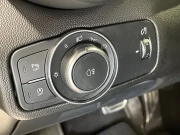 2023 Alfa Romeo Giulia - image 31