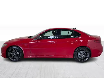 2023 Alfa Romeo Giulia - image 11
