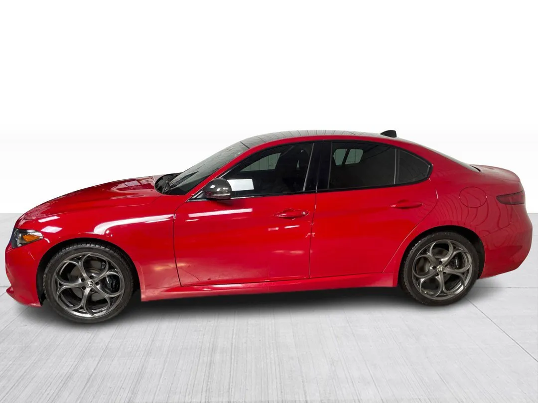2023 Alfa Romeo Giulia — photo 4