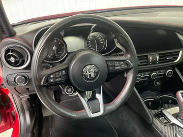 2023 Alfa Romeo Giulia - image 16