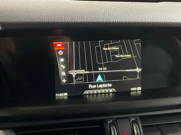 2018 Alfa Romeo Stelvio - image 21