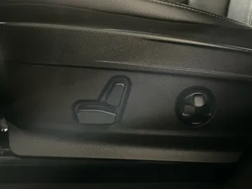 2018 Alfa Romeo Stelvio - image 19