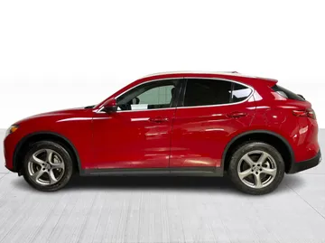 2018 Alfa Romeo Stelvio - image 9