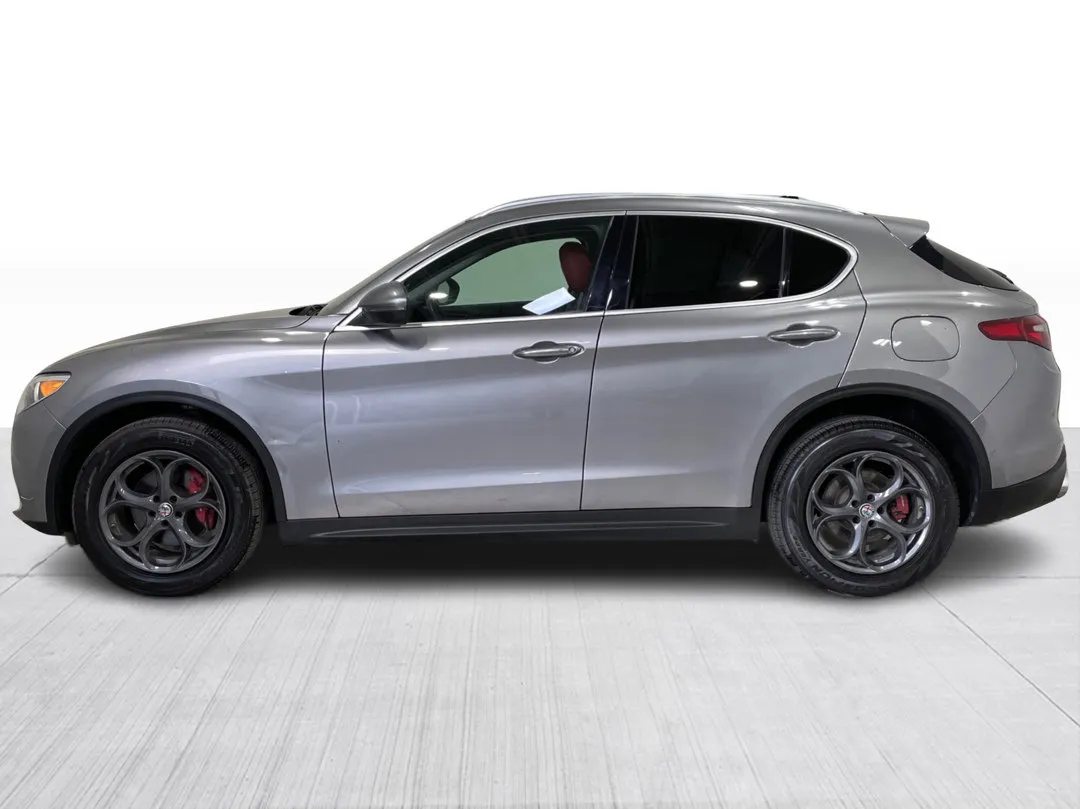 2018 Alfa Romeo Stelvio AWD, photo 9
