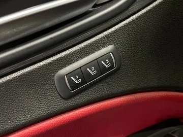 2018 Alfa Romeo Stelvio - image 19